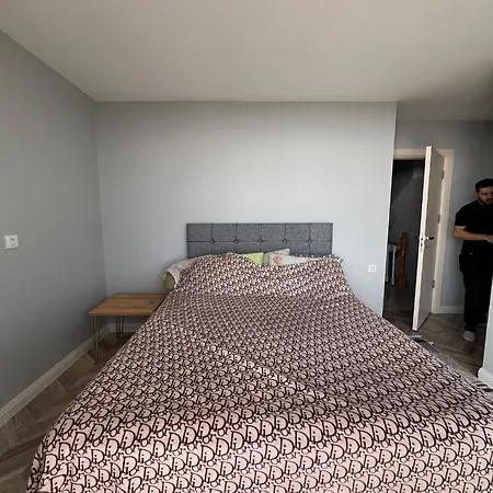 Tahari * 뷰유크체크메스