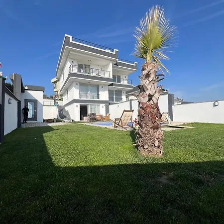 Tahari ヴィラ ブユックチェクメジェ